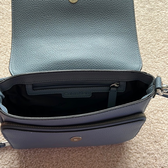 (NWOT) Calvin Klein Blue Shoulder Purse - Picture 4 of 12